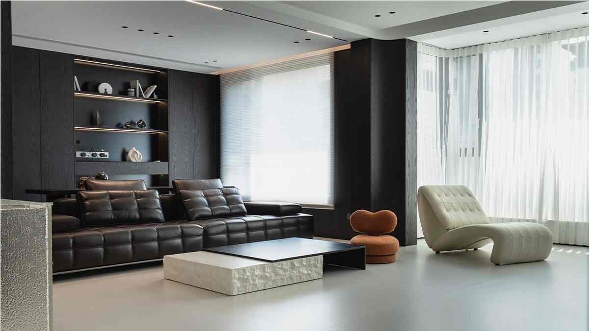 Italian Minimalist Residence